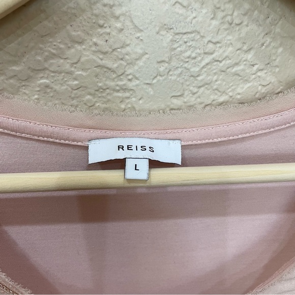 REISS Sleeveless Silk Blouse in Light Pink with Good Lurex Trim - Picture 4 of 8